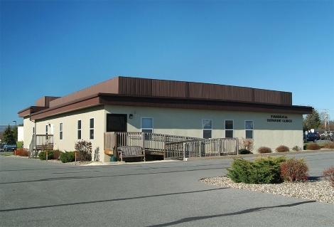 Beige modular Healthcare facility with multiple entrances & front access ramp in Pedricktown, NJ