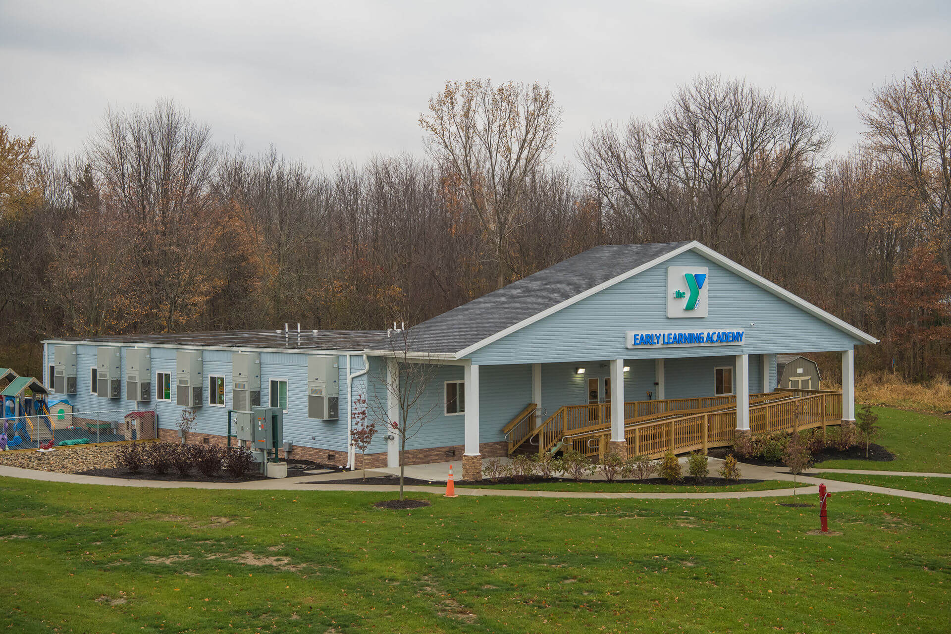 Light blue Mobilease Modular Space modular commercial YMCA Early Learning Academy building